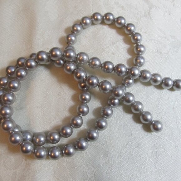 Vintage 50's Plastic Pop Bead Gray Necklace 30" - Picture 3 of 6